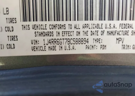 2011 Jeep Grand Cherokee Overland z USA, uszkodzony, nr VIN 1J4RR6GT7BC588894